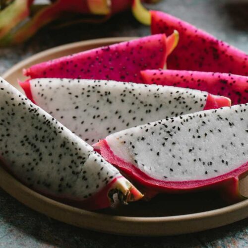 Pitaya: la pianta tropicale che conquista l’Italia con i suoi frutti unici