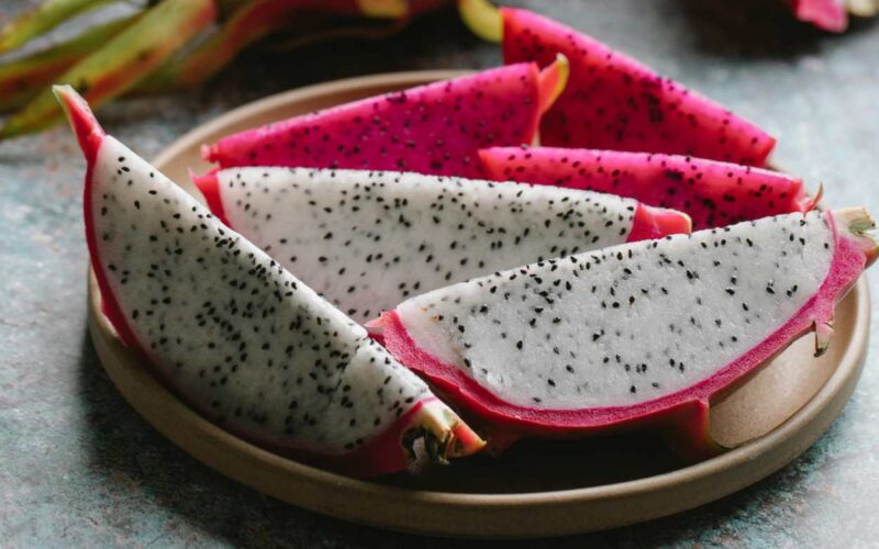 Pitaya: la pianta tropicale che conquista l’Italia con i suoi frutti unici